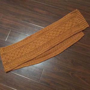 I have too many scarves 😐